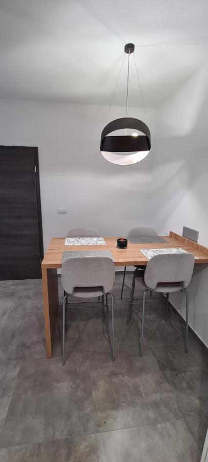 נייביצה Next Door Apartment Maro & Ivan מראה חיצוני תמונה